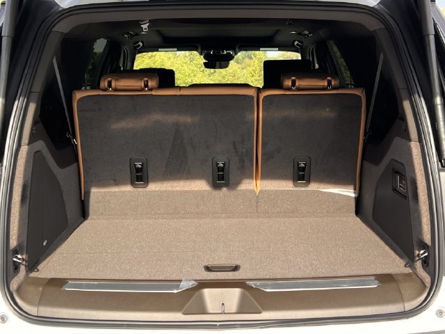 New 2027 Cadillac Escalade ESV Luxury w/ Touring Package AWD/4WD image 25