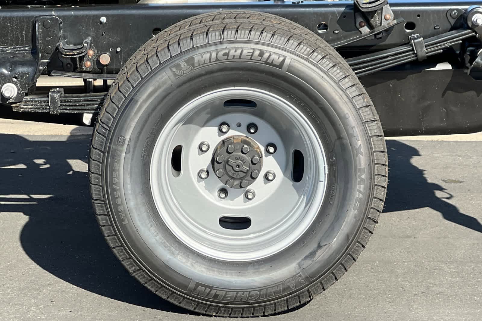 New 2026 Ford F350 XL w/ XL Chrome Package image 23