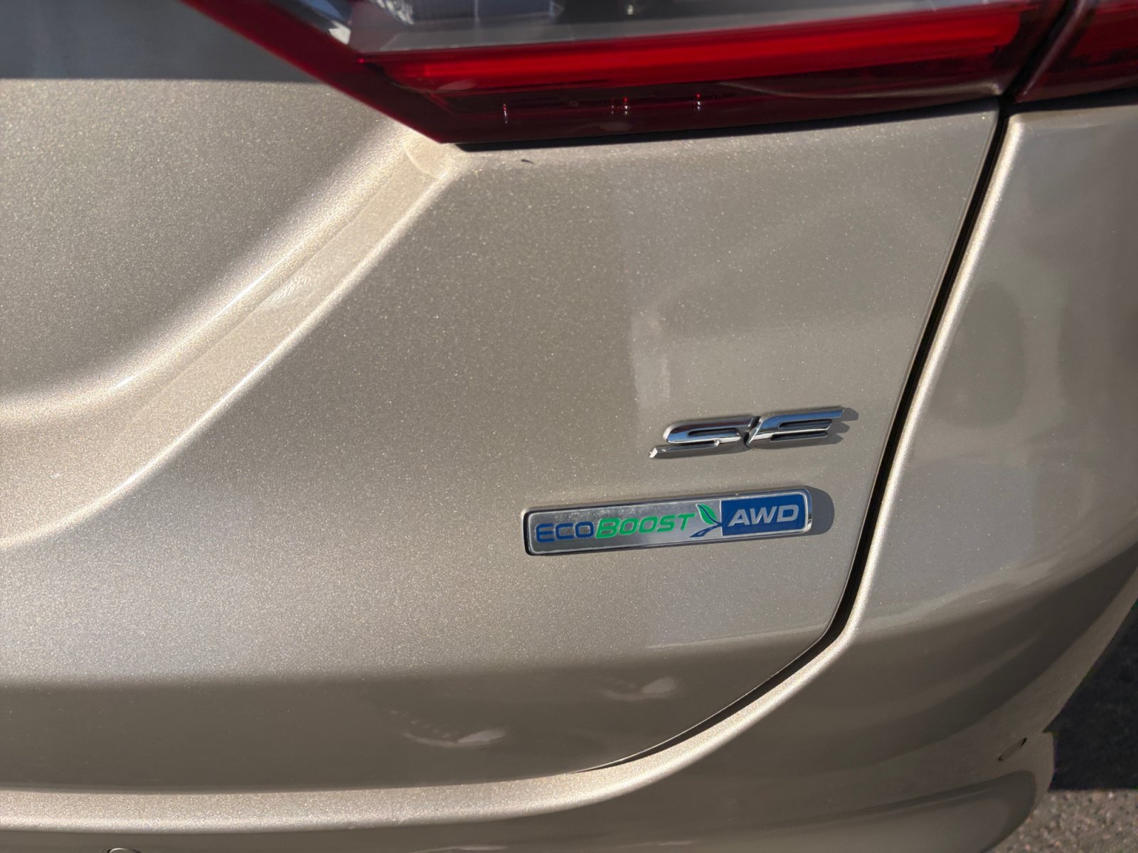 Used 2017 Ford Fusion SE w/ Fusion SE Technology Package AWD/4WD image 28