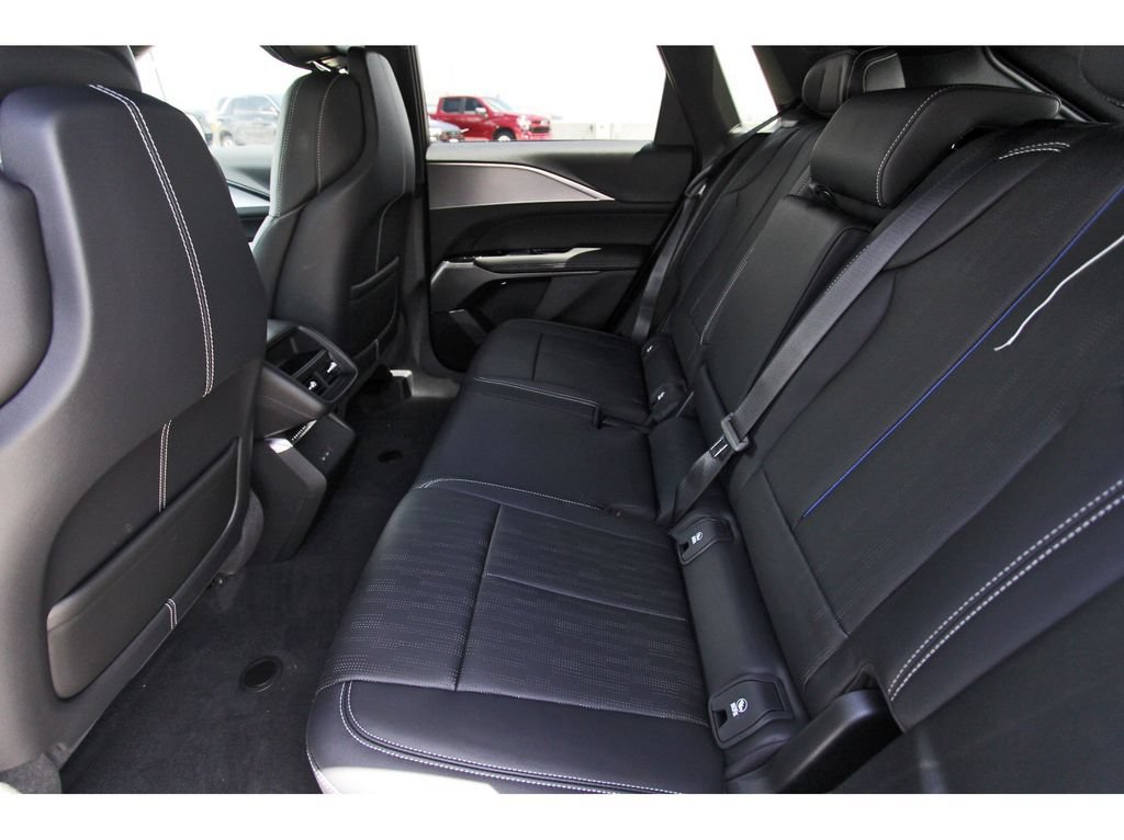 New 2027 Cadillac Lyriq Sport AWD/4WD image 7