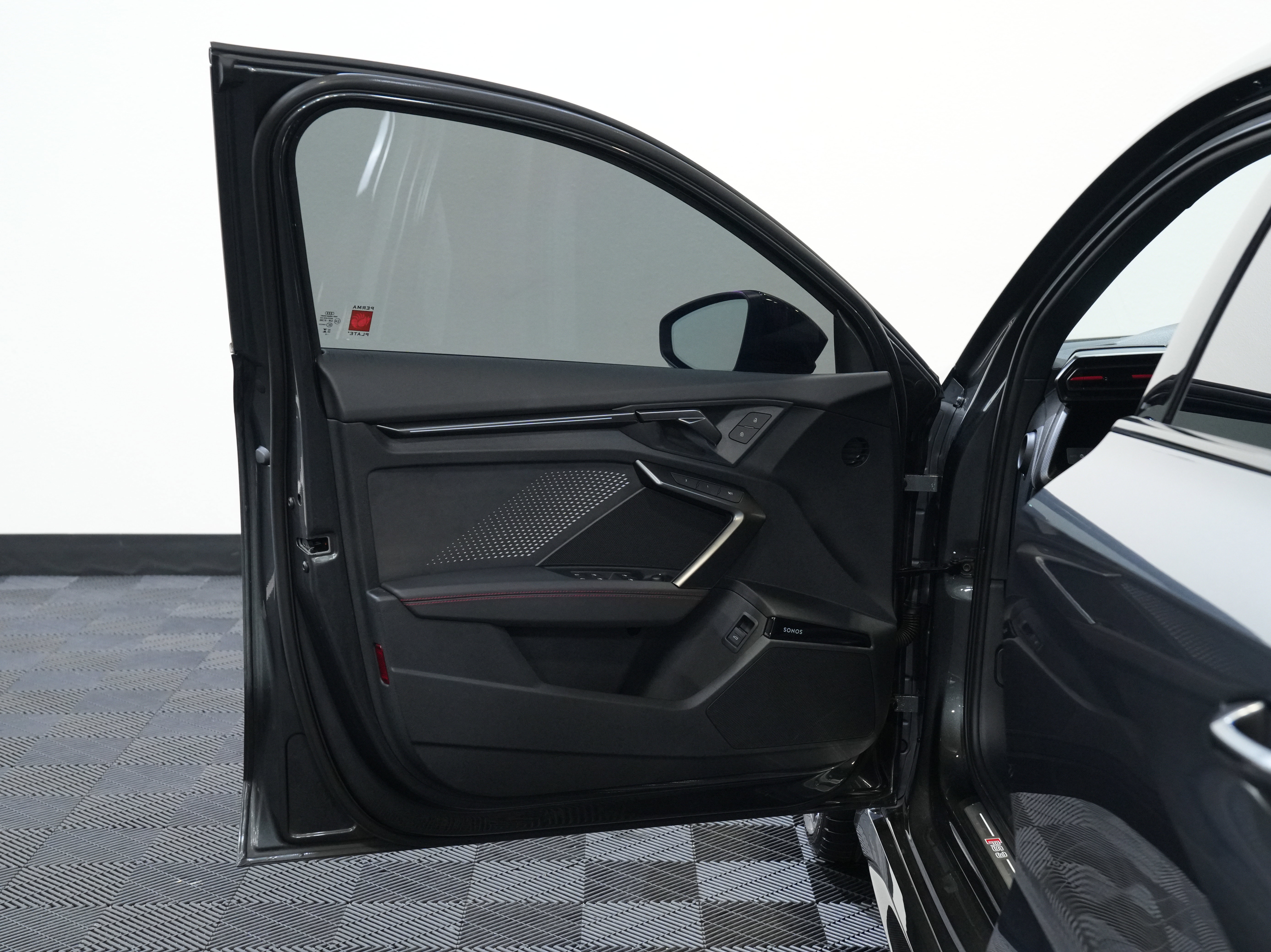 Used 2025 Audi RS 3 image 22