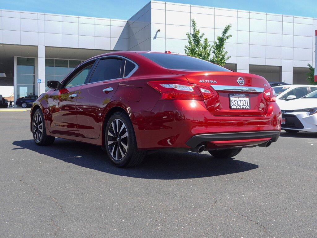 Used 2017 Nissan Altima 2.5 SV image 5