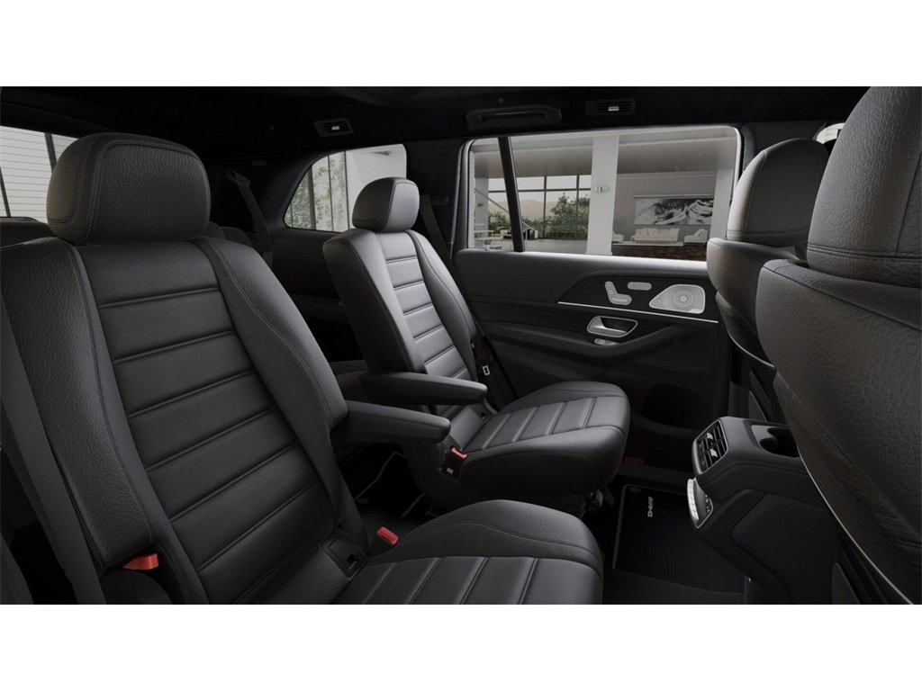 New 2026 Mercedes-Benz GLS 580 4MATIC image 5