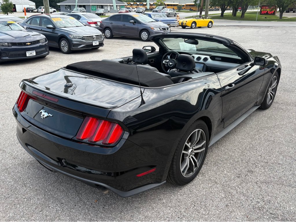 Used 2017 Ford Mustang Premium RWD image 11