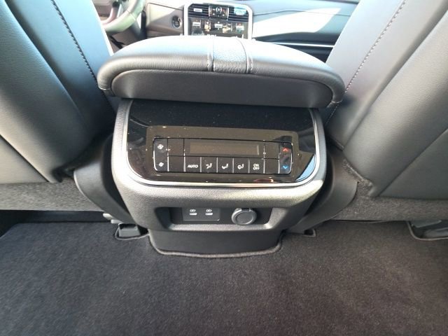 Used 2026 Nissan Armada SV AWD/4WD image 24