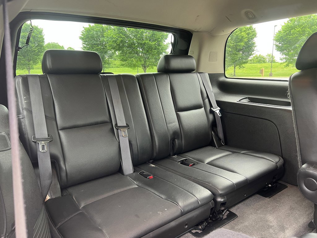Used 2010 Chevrolet Tahoe LTZ AWD/4WD image 14