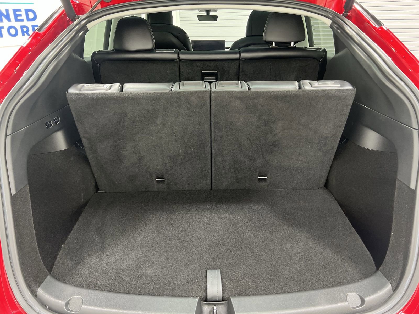 Used 2022 Tesla Model Y Long Range image 25