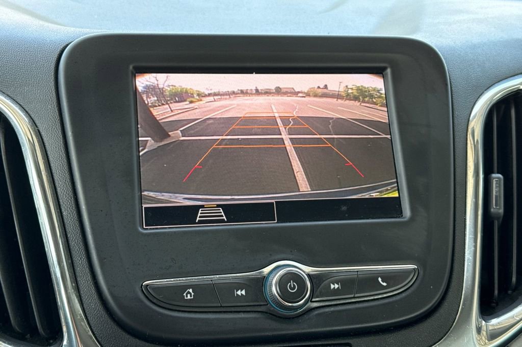 Used 2023 Chevrolet Equinox LS FWD image 30