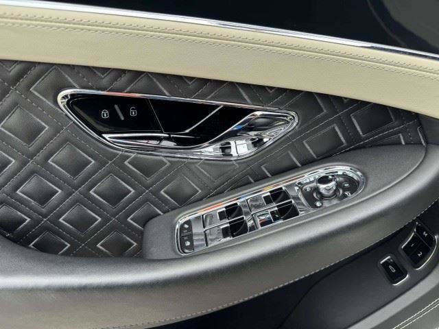 Used 2022 Bentley Continental GT AWD/4WD image 31