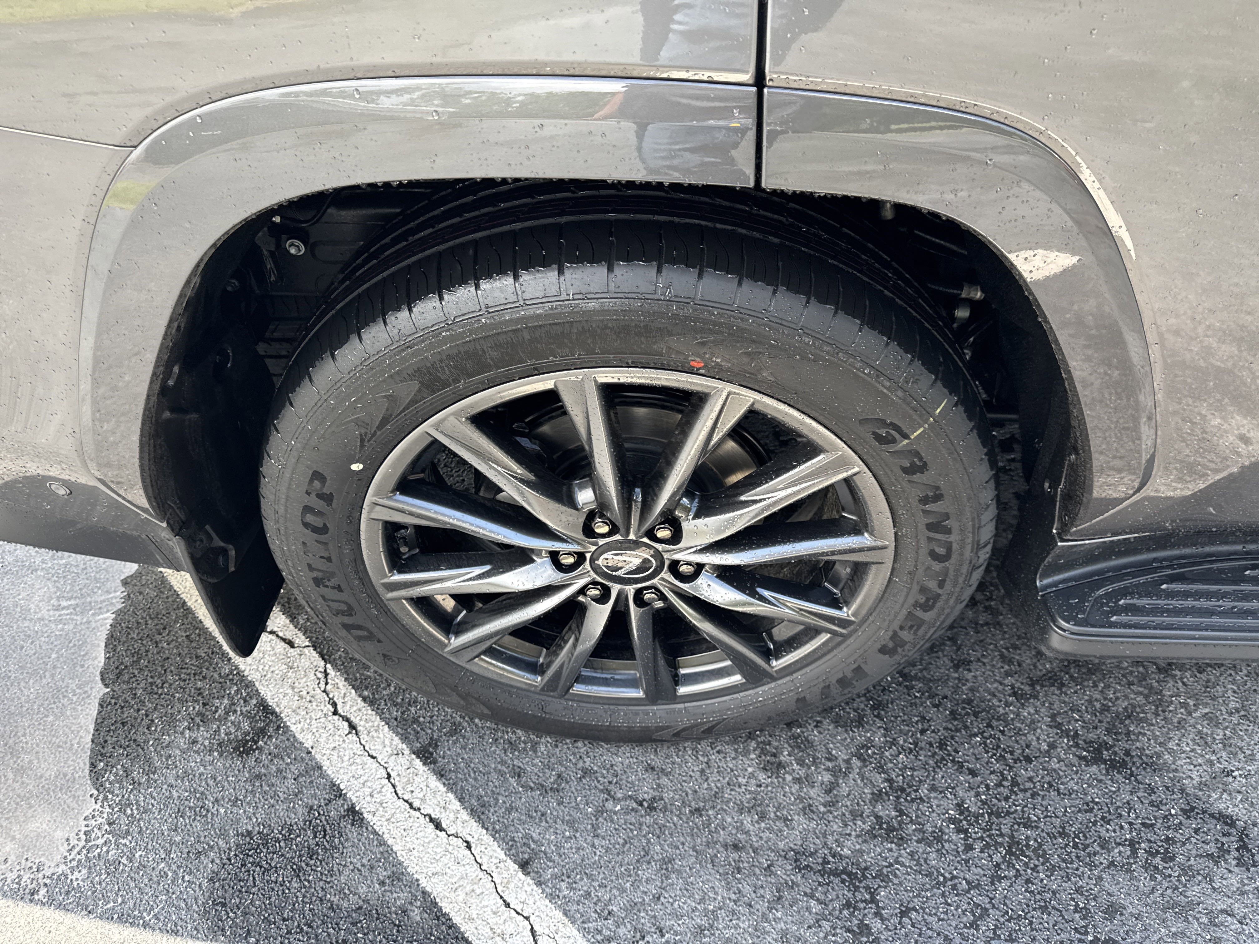 Used 2025 Lexus LX 700h F Sport image 11