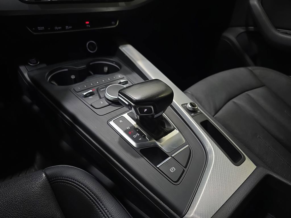 Used 2017 Audi A4 2.0T Premium w/ Convenience Package image 26