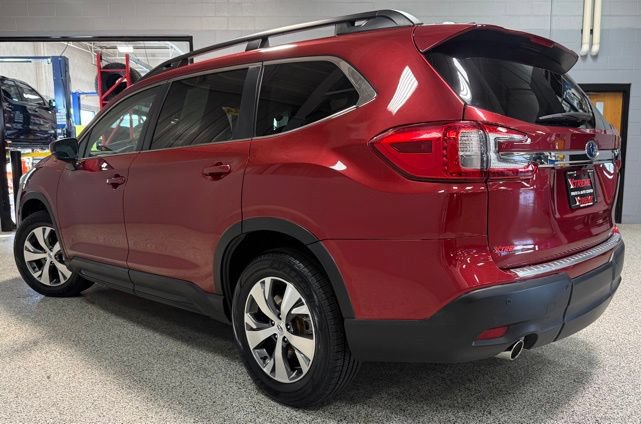 Used 2024 Subaru Ascent Premium w/ Convenience Package AWD/4WD image 4