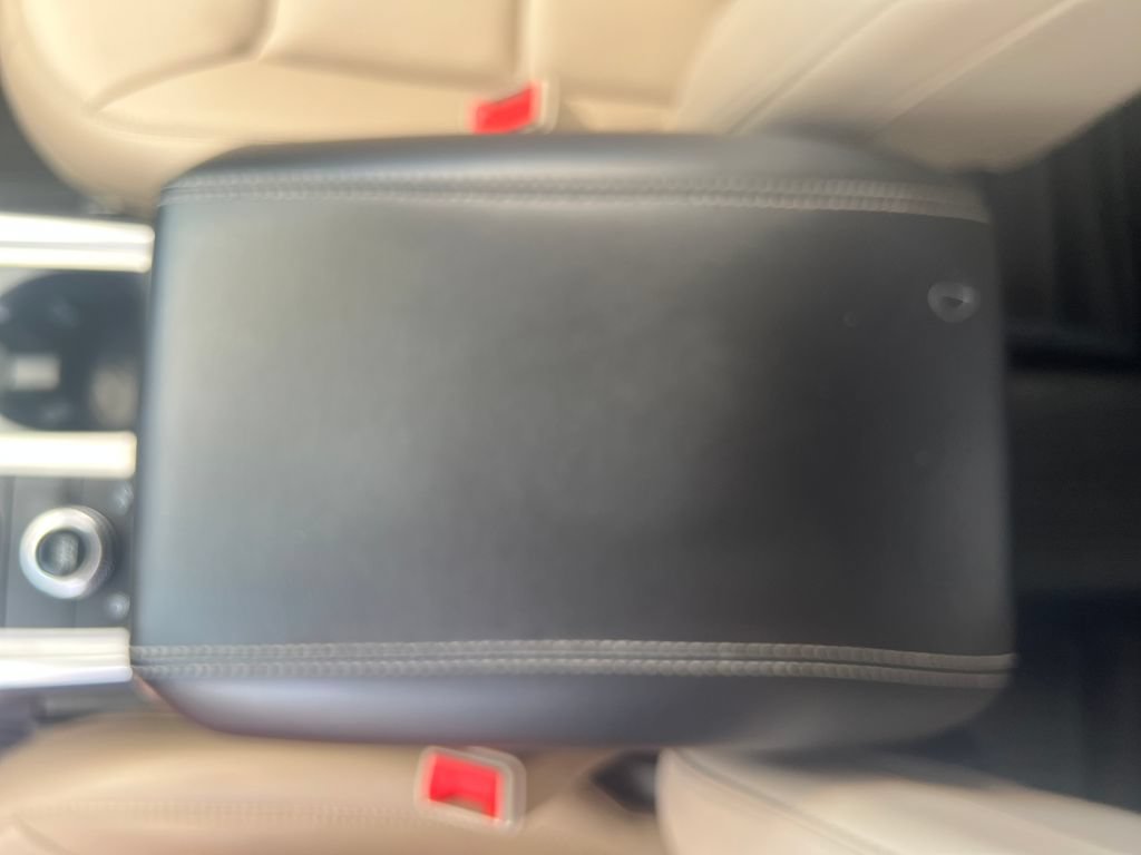 Used 2023 Ford Explorer XLT w/ Equipment Group 202A AWD/4WD image 19