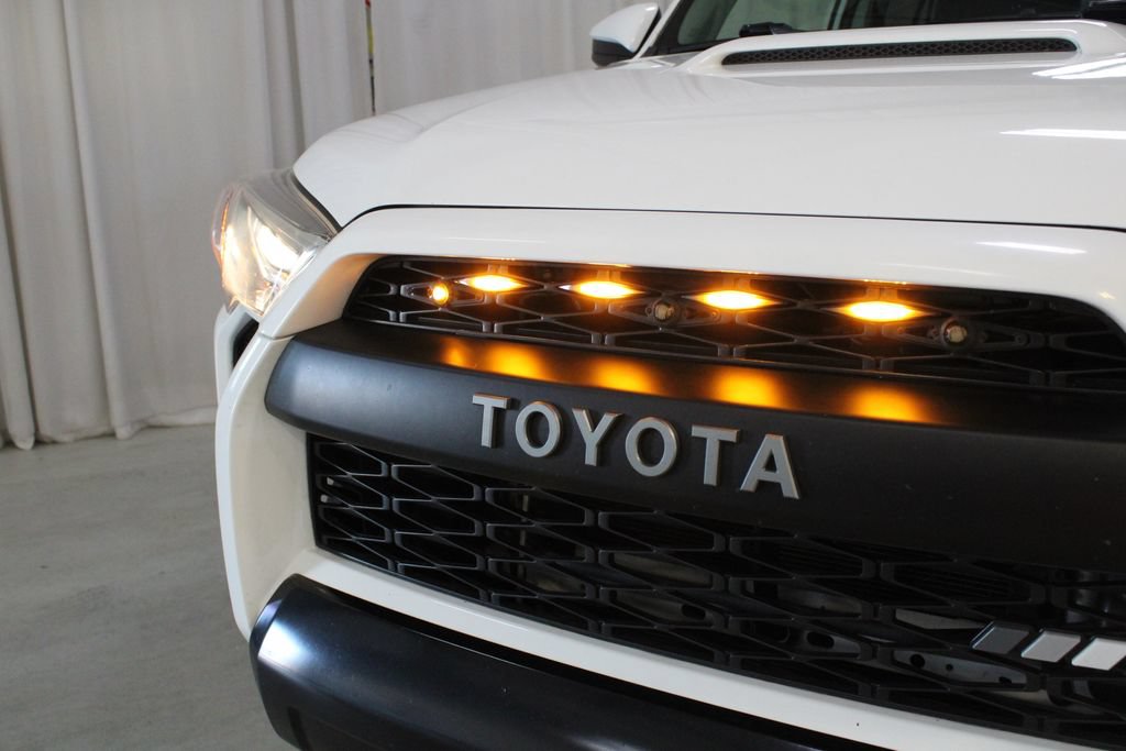 Used 2015 Toyota 4Runner TRD Pro AWD/4WD image 31