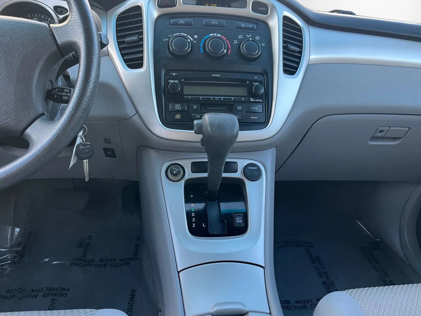 Used 2005 Toyota Highlander Limited image 12