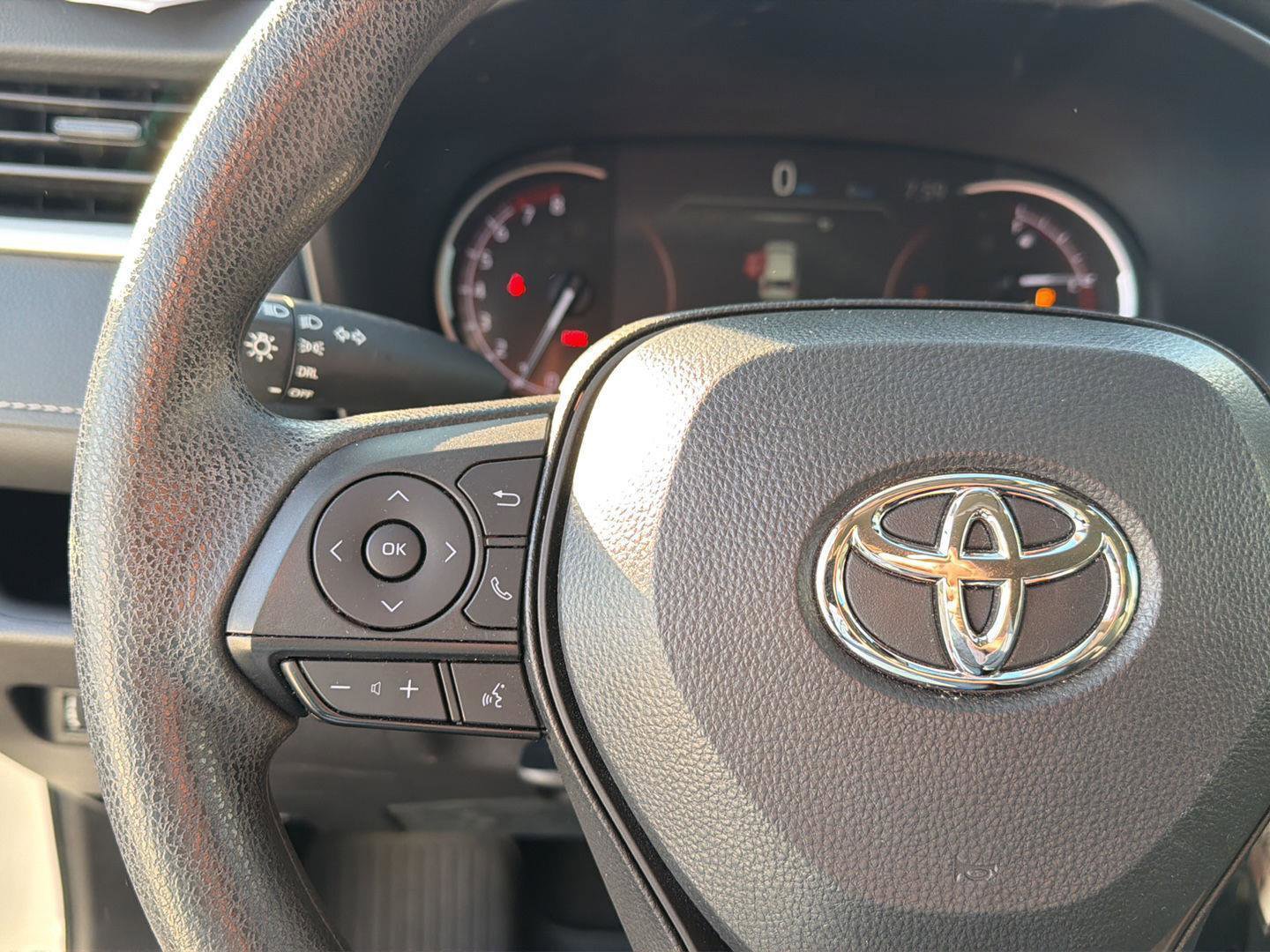 Certified 2024 Toyota RAV4 LE FWD image 20