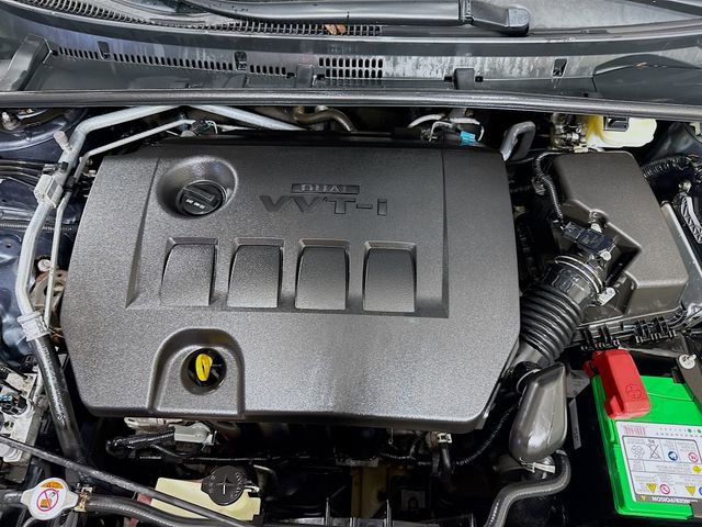 Used 2018 Toyota Corolla LE image 28