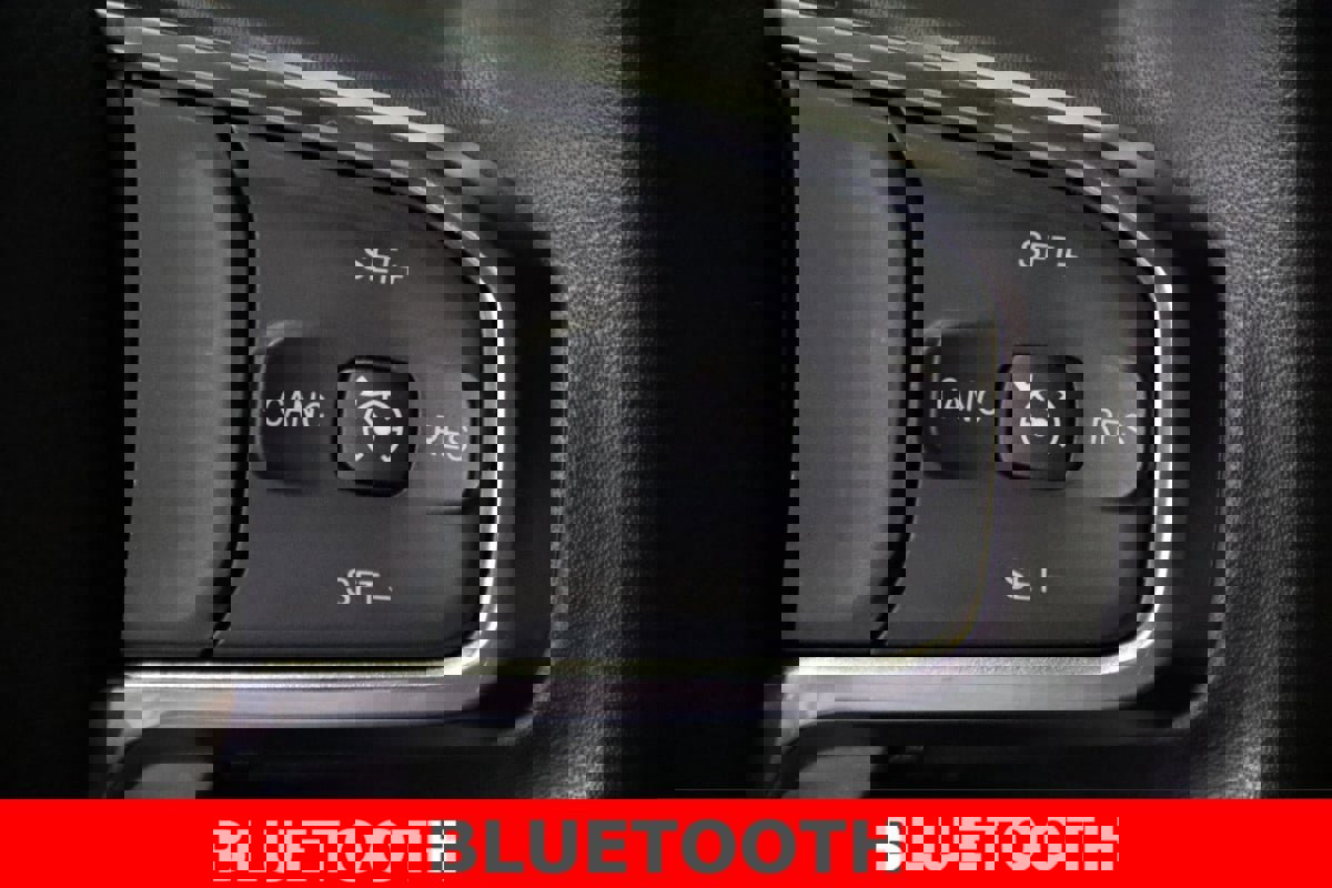 Used 2024 RAM 1500 Laramie image 14