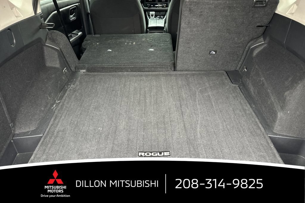 Used 2025 Nissan Rogue SV AWD/4WD image 17