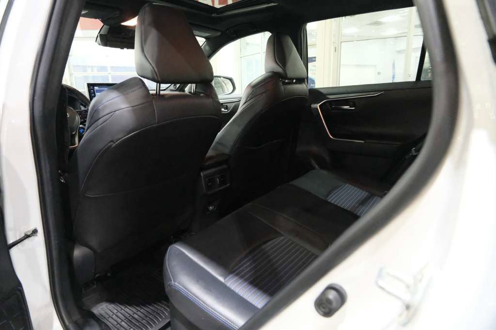 Used 2020 Toyota RAV4 XSE image 19
