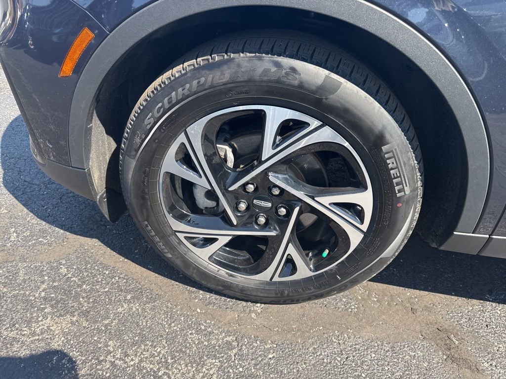 Used 2024 Lincoln Nautilus Premier w/ Jet Appearance Package image 55