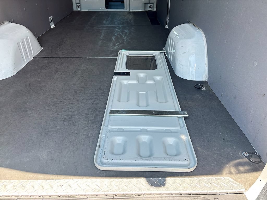Used 2023 Mercedes-Benz Sprinter 2500 image 14