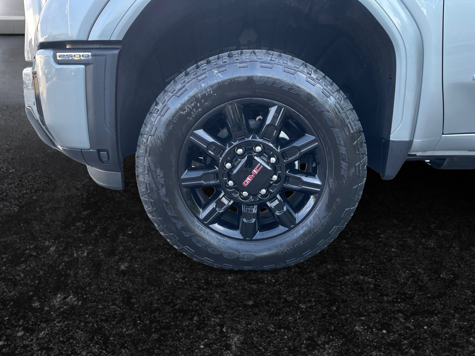 New 2026 GMC Sierra 2500 AT4 AWD/4WD image 10