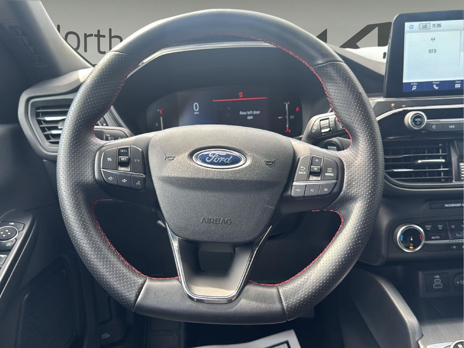 Used 2025 Ford Escape ST-Line FWD image 13