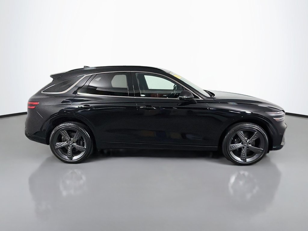 Used 2024 Genesis GV70 3.5T Sport w/ Sport Prestige Package AWD/4WD image 8