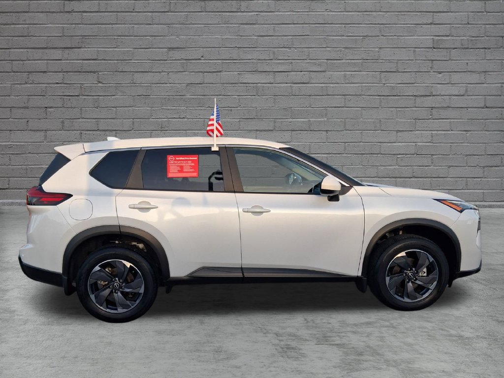 Certified 2026 Nissan Rogue SV FWD image 13