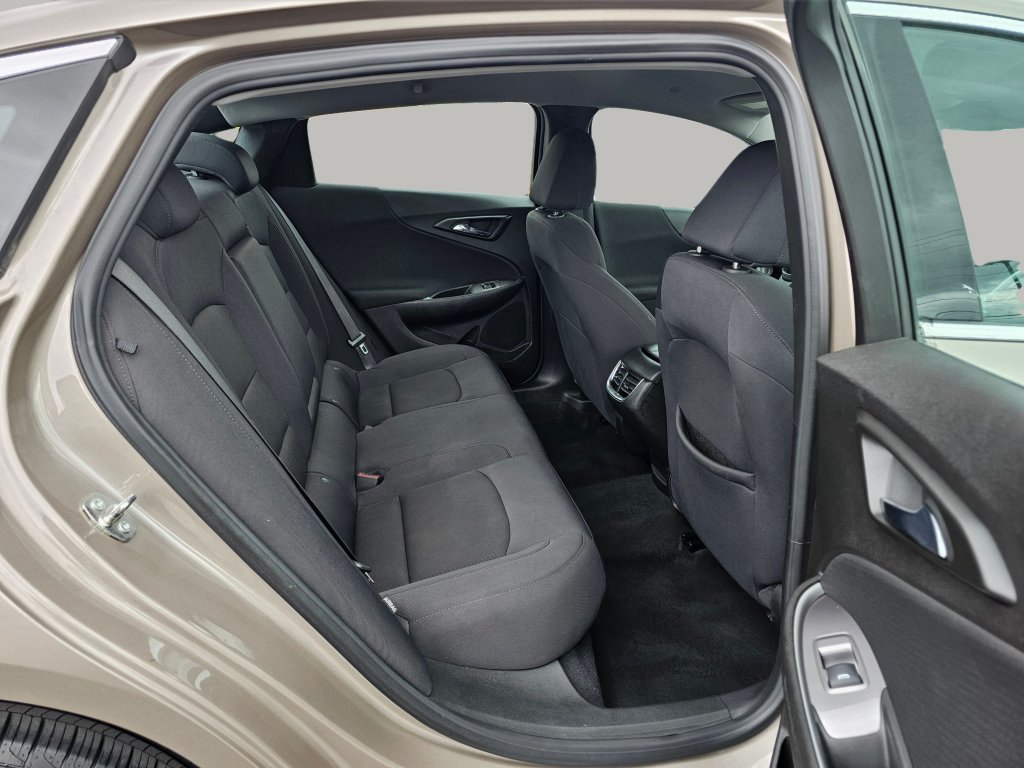 Used 2023 Chevrolet Malibu LT FWD image 47