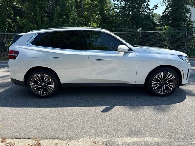 Certified 2025 BMW X3 xDrive30i w/ Premium Package AWD/4WD image 4