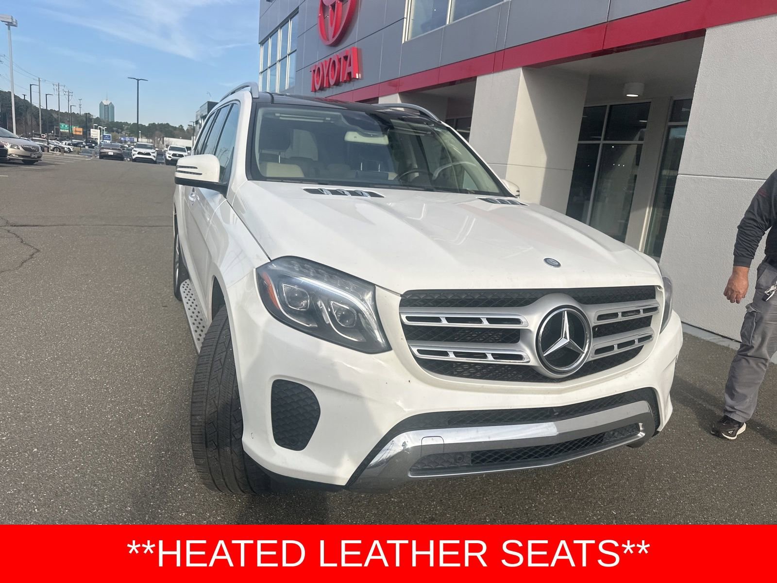 Used 2017 Mercedes-Benz GLS 450 4MATIC image 2