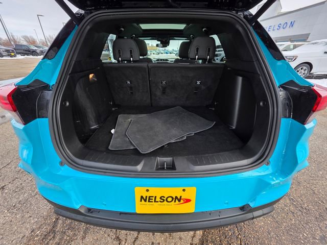 Used 2021 Chevrolet TrailBlazer RS w/ Sun and Liftgate Package FWD image 12