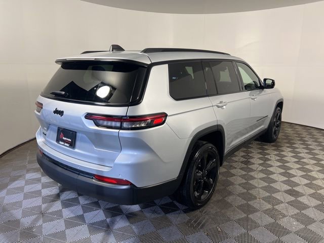 Certified 2023 Jeep Grand Cherokee L Laredo image 8