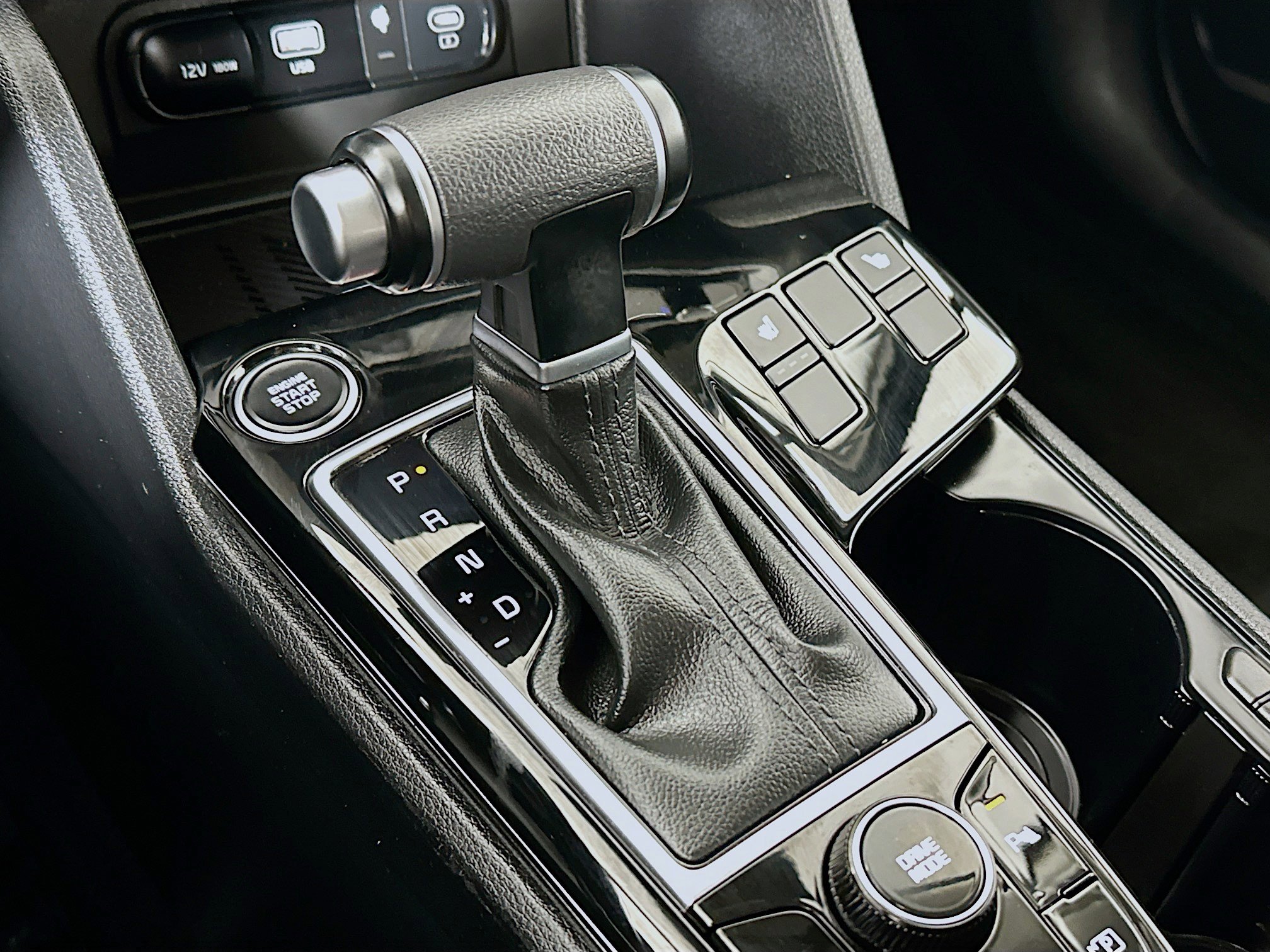 Certified 2024 Kia Sportage EX FWD image 17