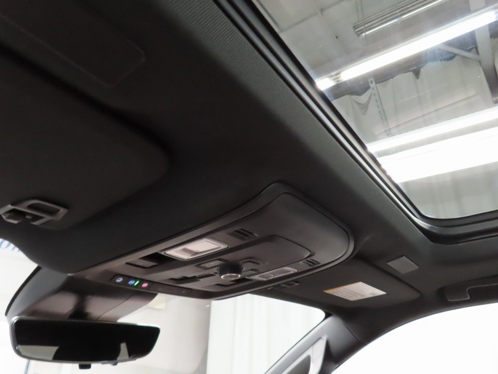 Used 2025 Chevrolet Tahoe High Country image 30