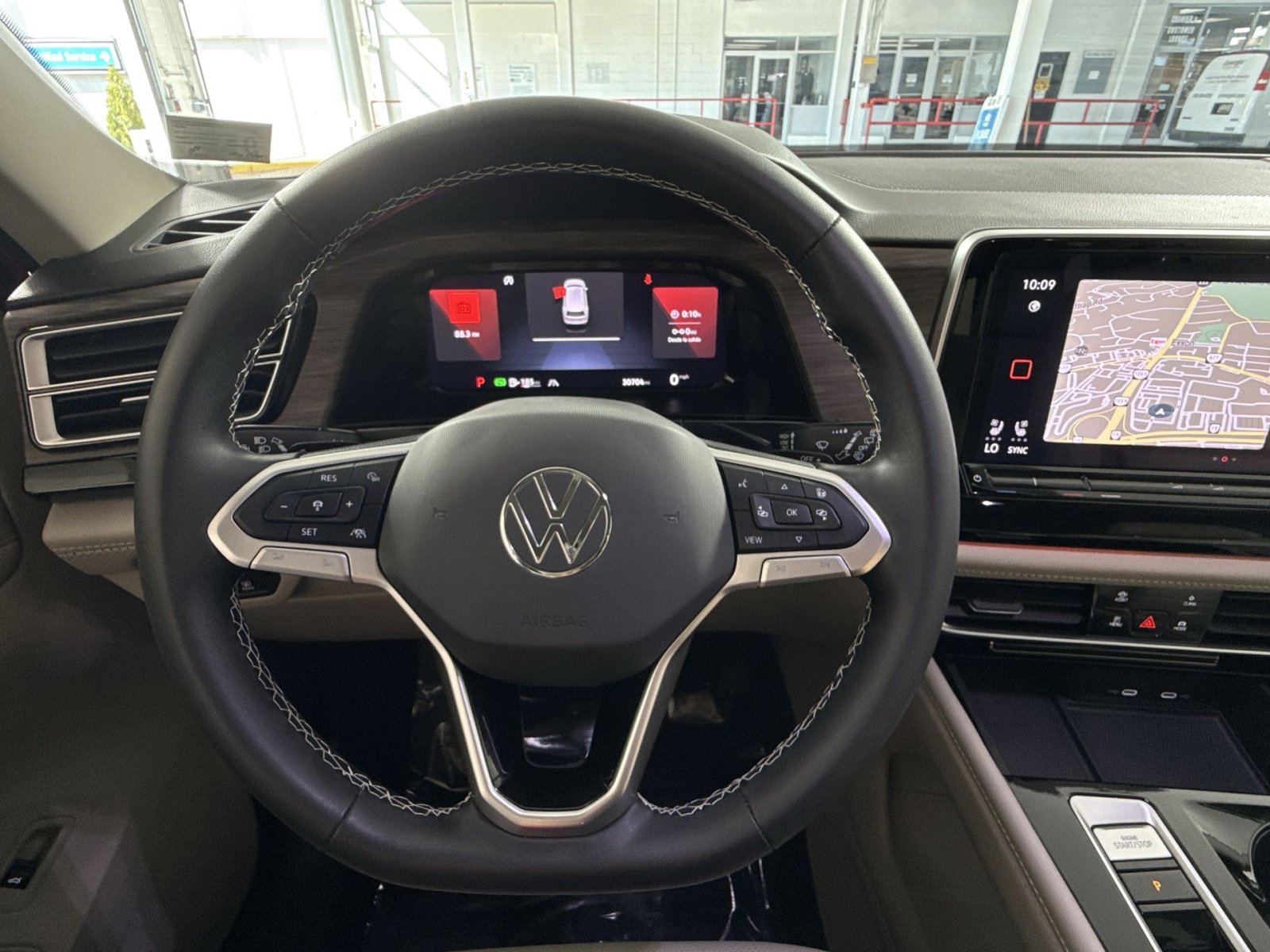 Used 2024 Volkswagen Atlas SEL image 16