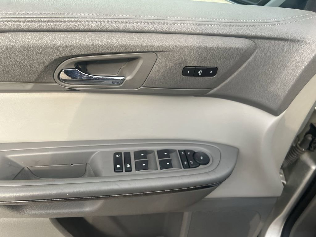 Used 2017 GMC Acadia Limited SLT image 14