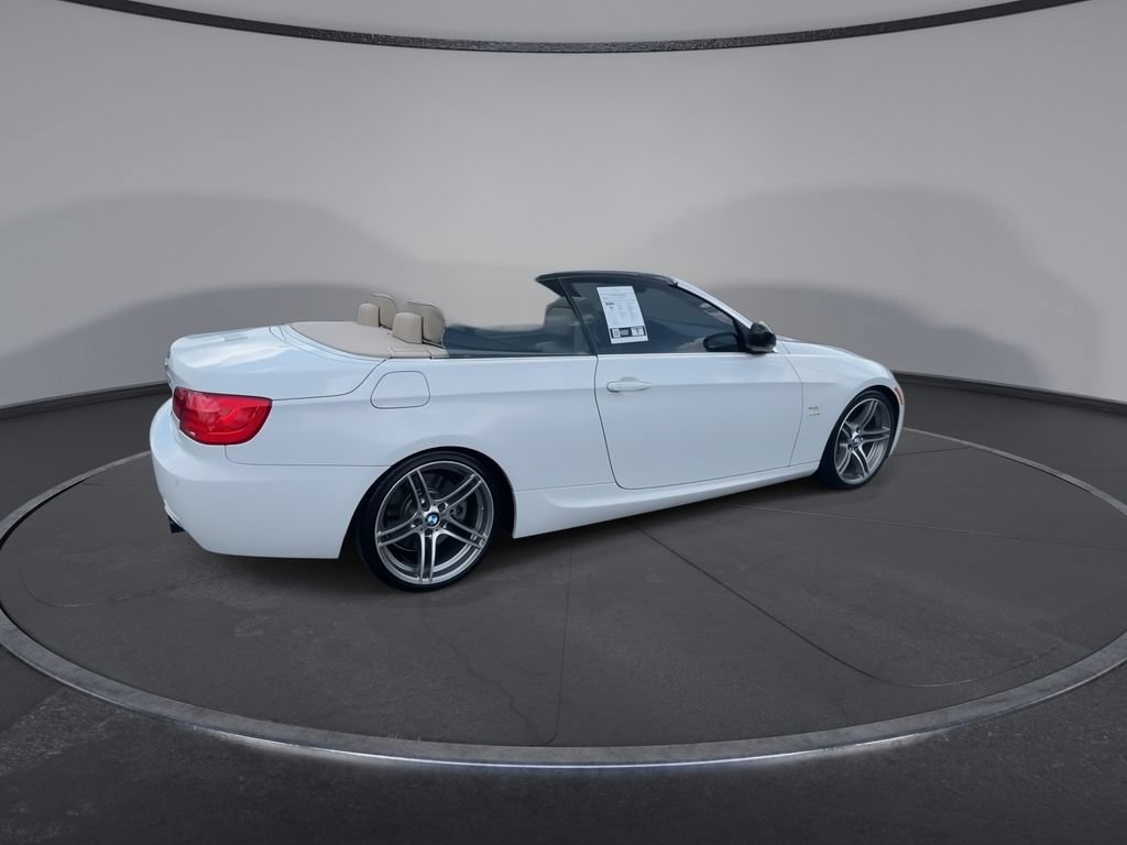 Used 2013 BMW 335is Convertible RWD image 9
