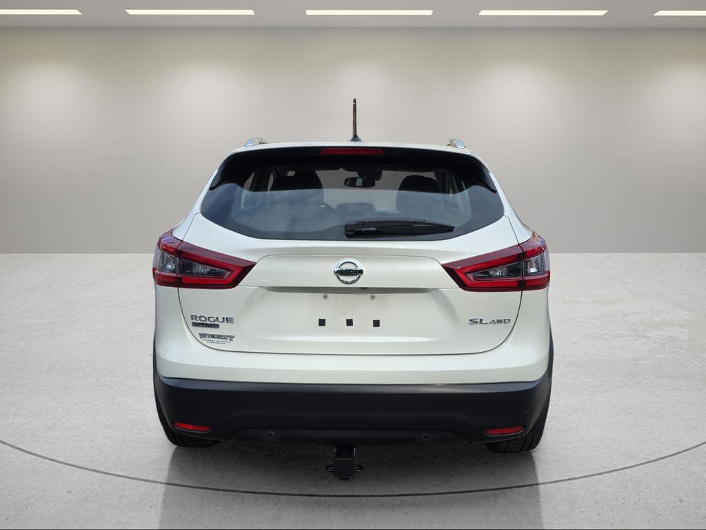 Used 2022 Nissan Rogue Sport SL w/ Premium Package image 6
