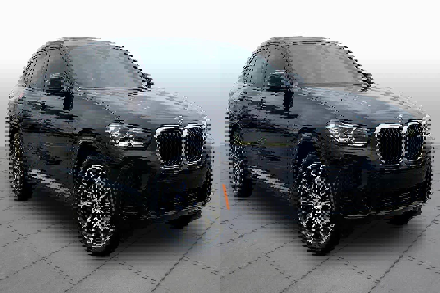 Used 2023 BMW X4 M40i w/ Premium Package image 2