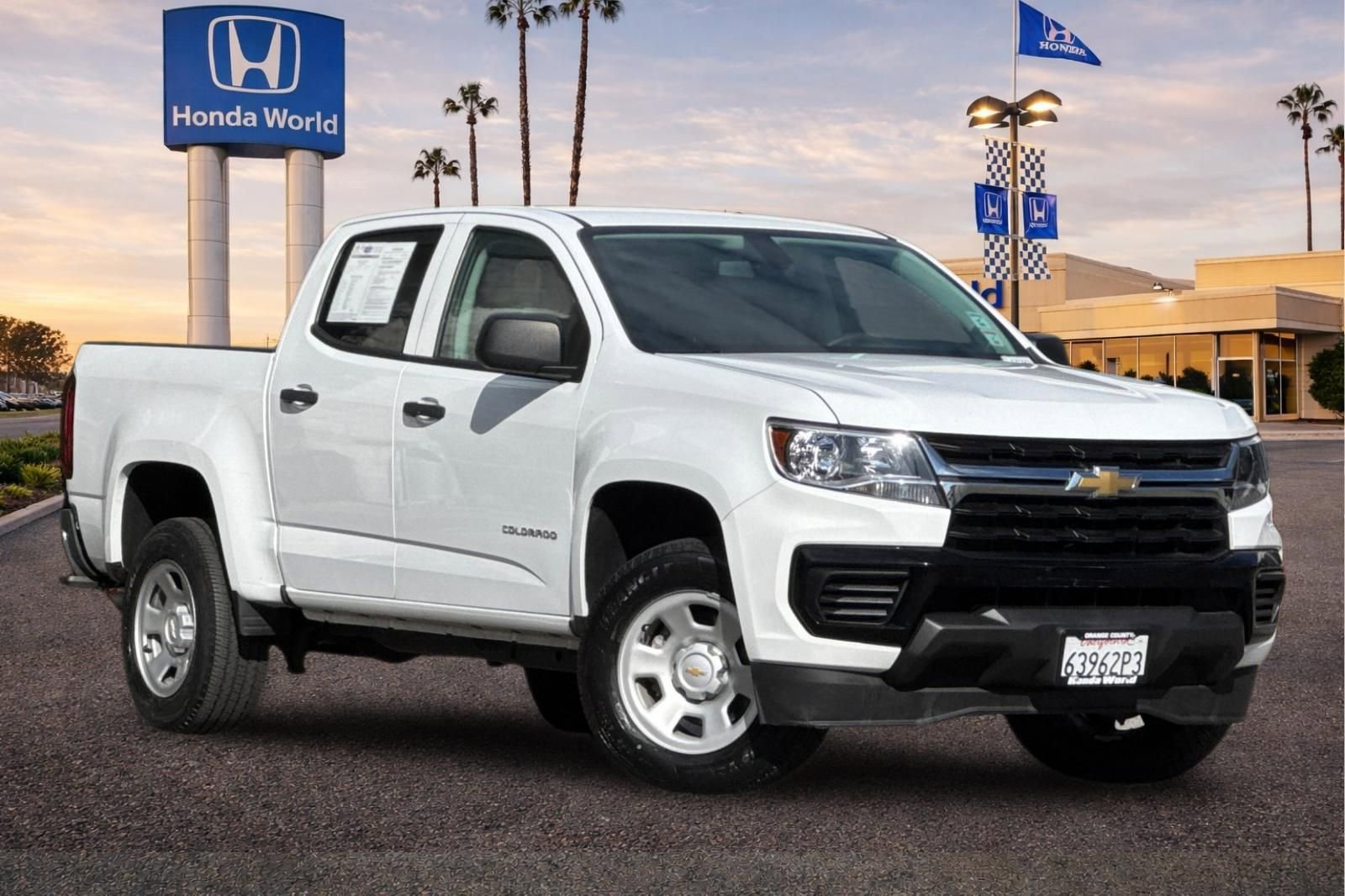 Used 2022 Chevrolet Colorado W/T w/ WT Convenience Package RWD image 2