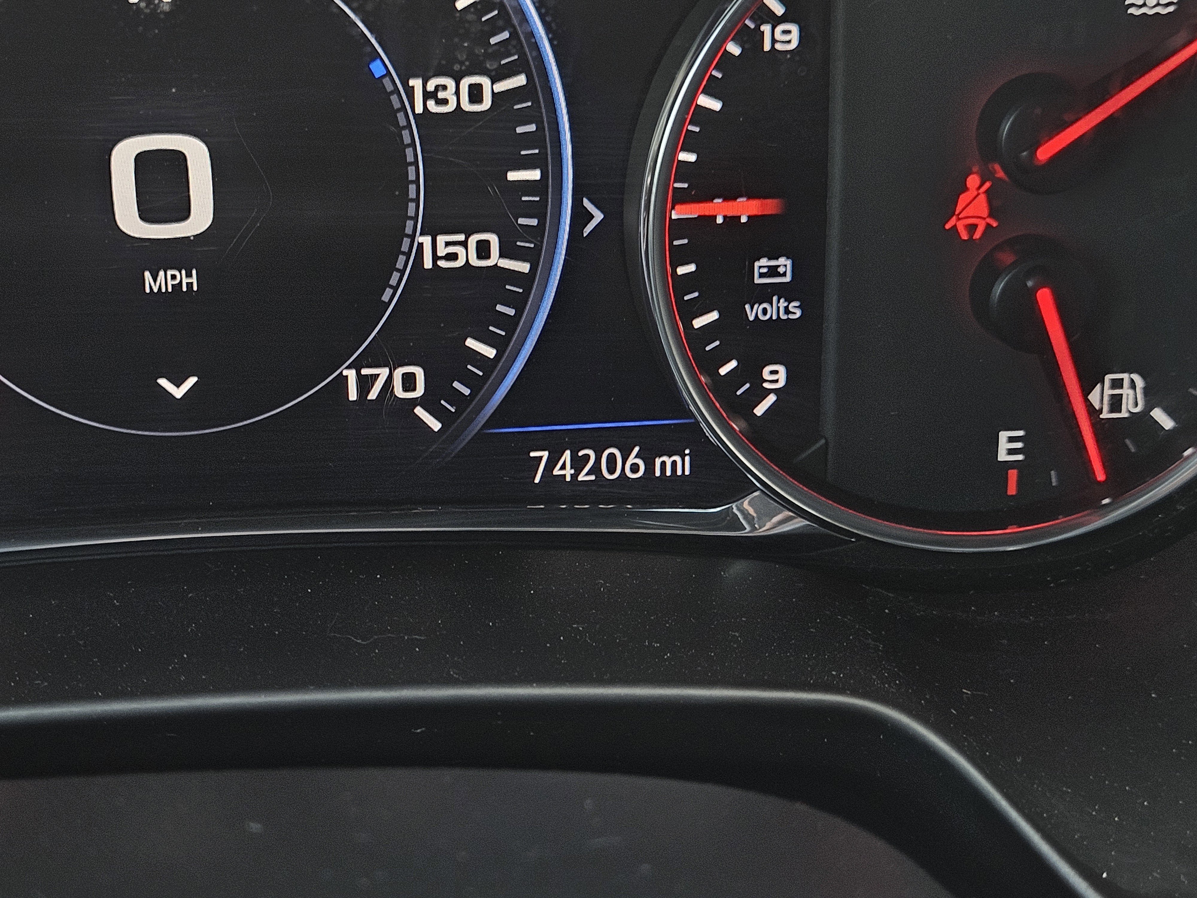 Used 2022 Chevrolet Blazer Premier w/ Enhanced Convenience Package FWD image 9