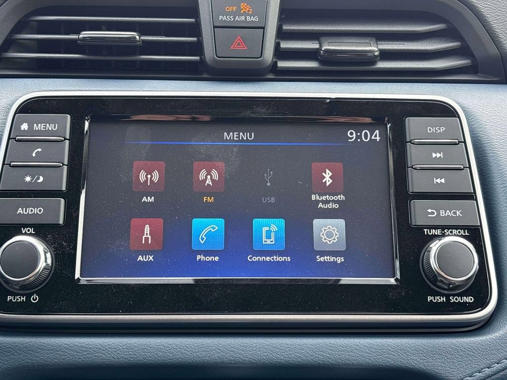 Used 2025 Nissan Versa SV w/ Trunk Package image 22