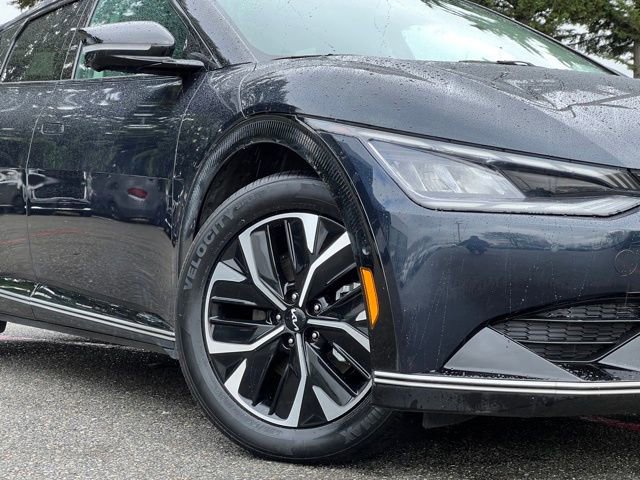 Certified 2022 Kia EV6 Wind w/ Wind Technology Package image 2