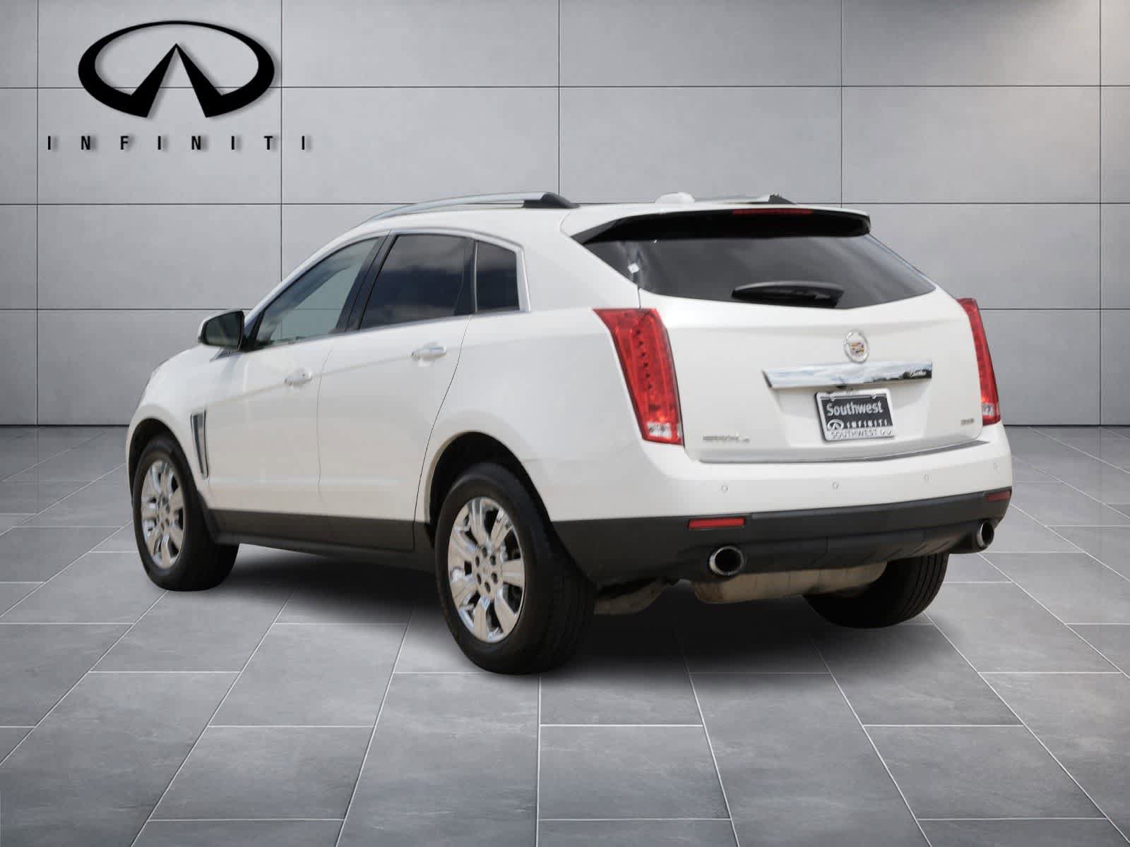 Used 2015 Cadillac SRX Luxury w/ Driver Awareness Package AWD/4WD image 5