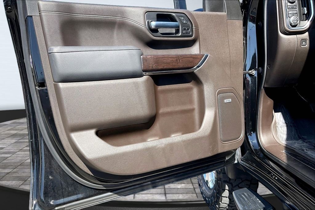 Used 2020 GMC Sierra 2500 Denali w/ Denali Ultimate Package image 24