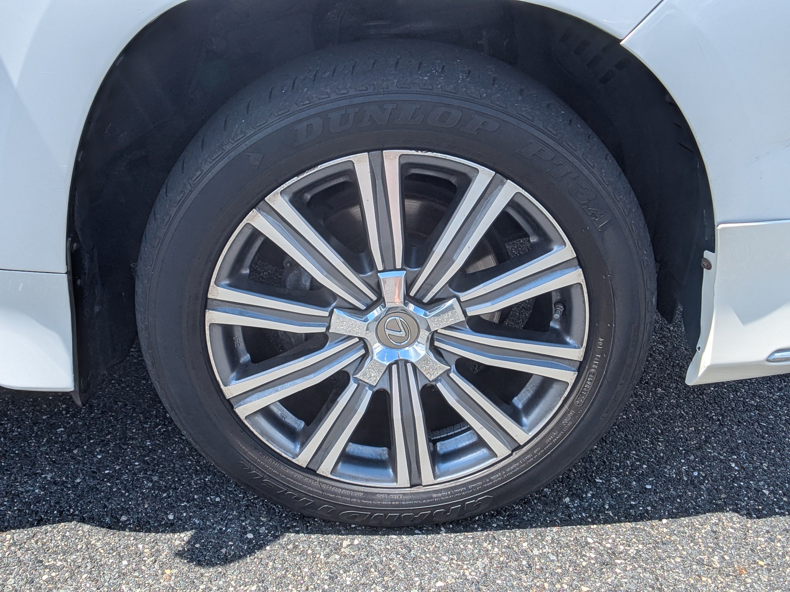 Used 2017 Lexus LX 570 4WD image 11
