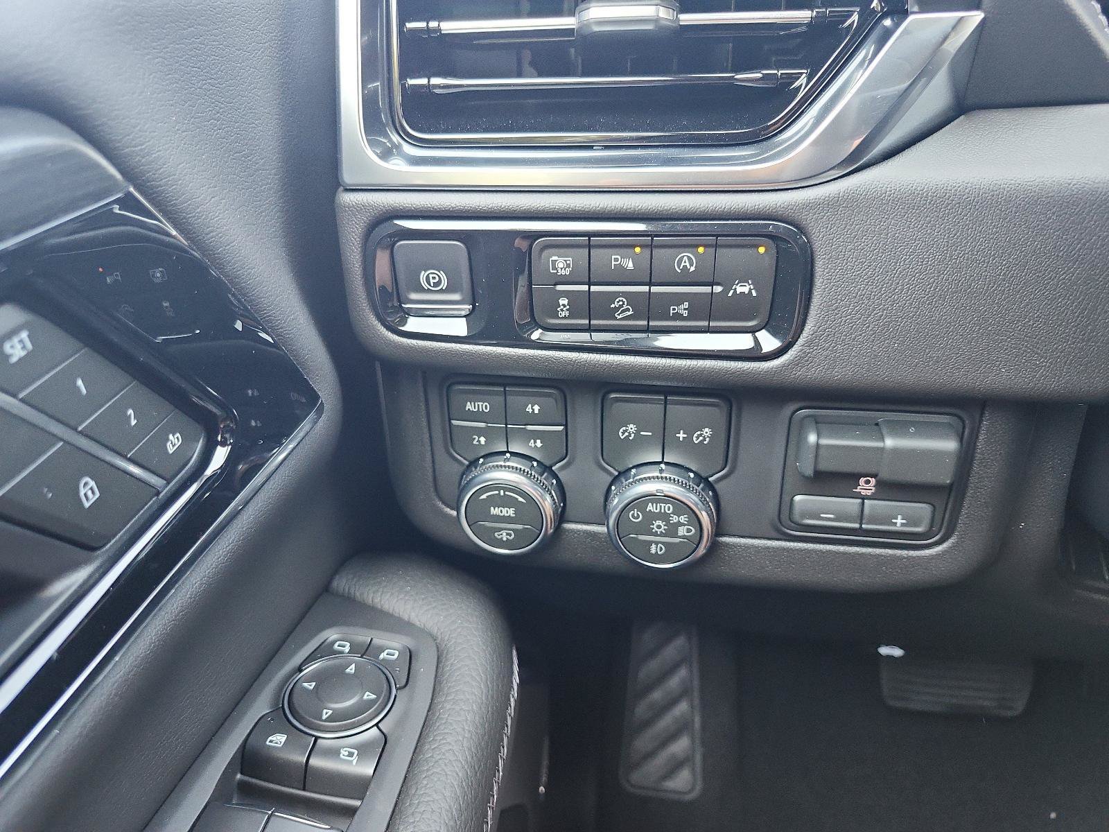New 2026 GMC Yukon XL Denali AWD/4WD image 19